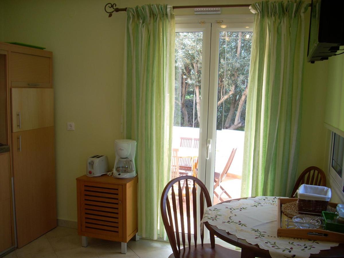 Myrties Boutique Apartments Экстерьер фото